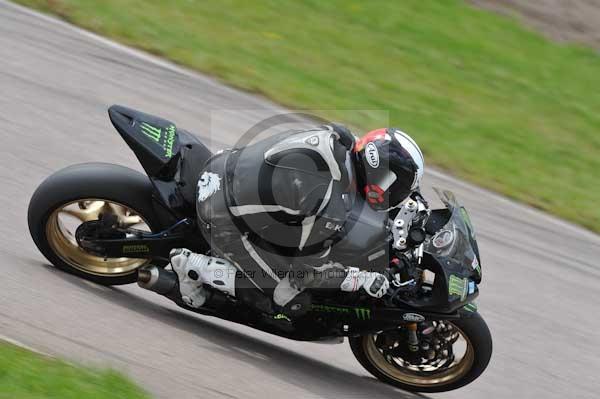 Motorcycle action photographs;Rockingham;Rockingham photographs;event digital images;eventdigitalimages;no limits trackday;peter wileman photography;rockingham corby northamptonshire;trackday;trackday digital images;trackday photos