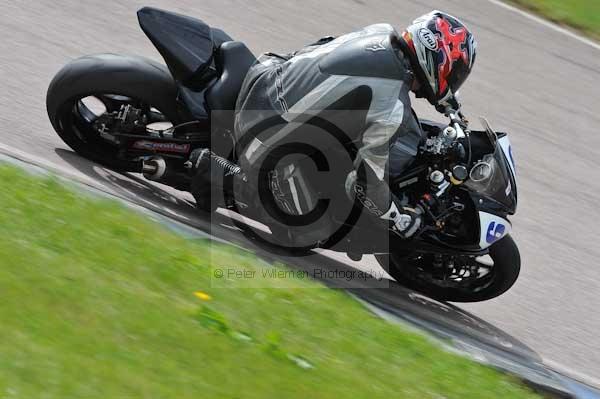 Motorcycle action photographs;Rockingham;Rockingham photographs;event digital images;eventdigitalimages;no limits trackday;peter wileman photography;rockingham corby northamptonshire;trackday;trackday digital images;trackday photos