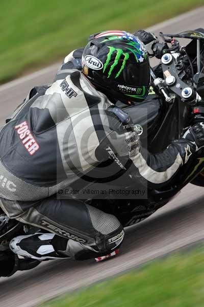 Motorcycle action photographs;Rockingham;Rockingham photographs;event digital images;eventdigitalimages;no limits trackday;peter wileman photography;rockingham corby northamptonshire;trackday;trackday digital images;trackday photos