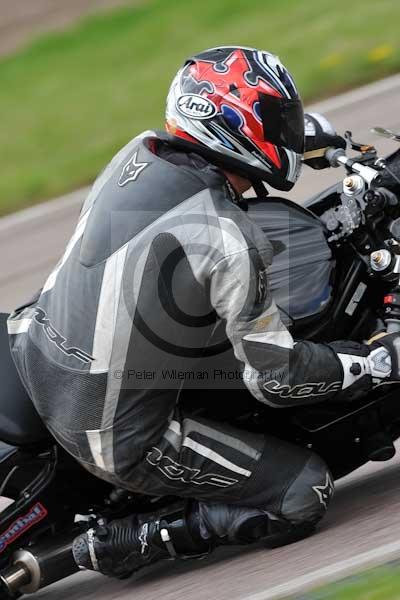 Motorcycle action photographs;Rockingham;Rockingham photographs;event digital images;eventdigitalimages;no limits trackday;peter wileman photography;rockingham corby northamptonshire;trackday;trackday digital images;trackday photos