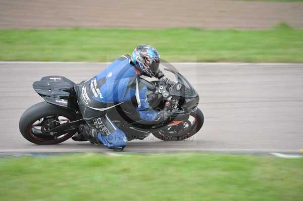 Motorcycle action photographs;Rockingham;Rockingham photographs;event digital images;eventdigitalimages;no limits trackday;peter wileman photography;rockingham corby northamptonshire;trackday;trackday digital images;trackday photos