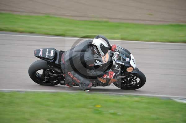 Motorcycle action photographs;Rockingham;Rockingham photographs;event digital images;eventdigitalimages;no limits trackday;peter wileman photography;rockingham corby northamptonshire;trackday;trackday digital images;trackday photos