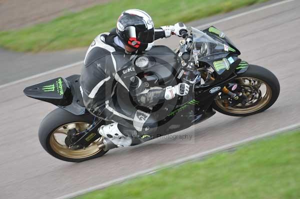 Motorcycle action photographs;Rockingham;Rockingham photographs;event digital images;eventdigitalimages;no limits trackday;peter wileman photography;rockingham corby northamptonshire;trackday;trackday digital images;trackday photos