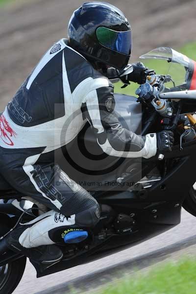 Motorcycle action photographs;Rockingham;Rockingham photographs;event digital images;eventdigitalimages;no limits trackday;peter wileman photography;rockingham corby northamptonshire;trackday;trackday digital images;trackday photos