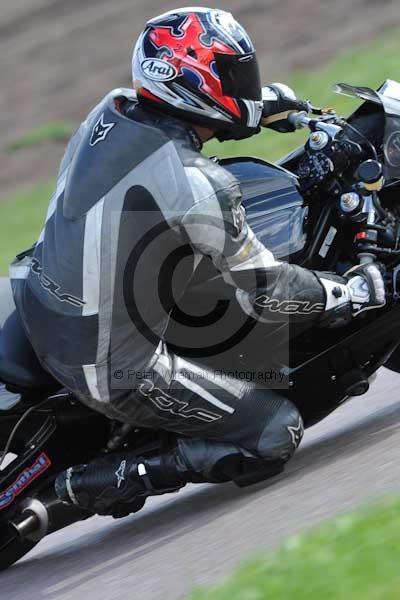 Motorcycle action photographs;Rockingham;Rockingham photographs;event digital images;eventdigitalimages;no limits trackday;peter wileman photography;rockingham corby northamptonshire;trackday;trackday digital images;trackday photos