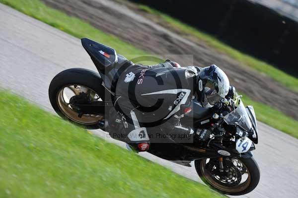 Motorcycle action photographs;Rockingham;Rockingham photographs;event digital images;eventdigitalimages;no limits trackday;peter wileman photography;rockingham corby northamptonshire;trackday;trackday digital images;trackday photos