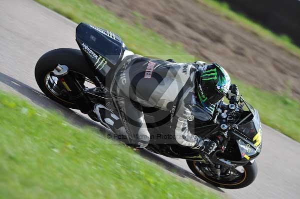 Motorcycle action photographs;Rockingham;Rockingham photographs;event digital images;eventdigitalimages;no limits trackday;peter wileman photography;rockingham corby northamptonshire;trackday;trackday digital images;trackday photos
