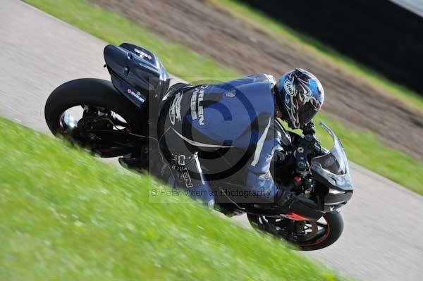 Motorcycle action photographs;Rockingham;Rockingham photographs;event digital images;eventdigitalimages;no limits trackday;peter wileman photography;rockingham corby northamptonshire;trackday;trackday digital images;trackday photos