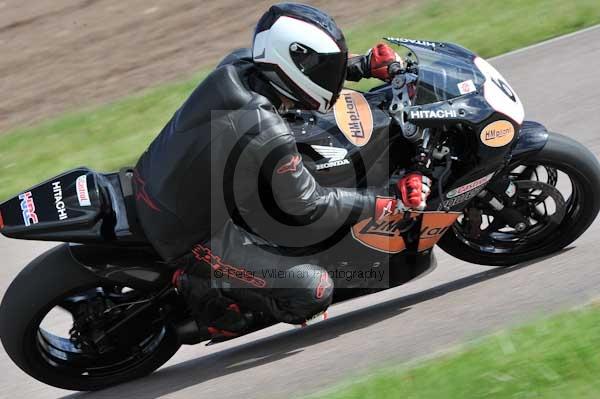 Motorcycle action photographs;Rockingham;Rockingham photographs;event digital images;eventdigitalimages;no limits trackday;peter wileman photography;rockingham corby northamptonshire;trackday;trackday digital images;trackday photos