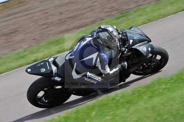 Motorcycle action photographs;Rockingham;Rockingham photographs;event digital images;eventdigitalimages;no limits trackday;peter wileman photography;rockingham corby northamptonshire;trackday;trackday digital images;trackday photos