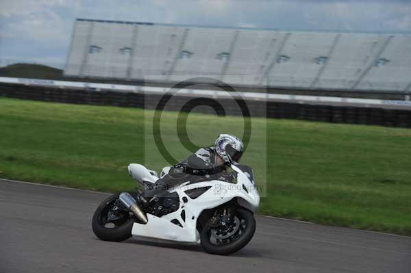 Motorcycle action photographs;Rockingham;Rockingham photographs;event digital images;eventdigitalimages;no limits trackday;peter wileman photography;rockingham corby northamptonshire;trackday;trackday digital images;trackday photos