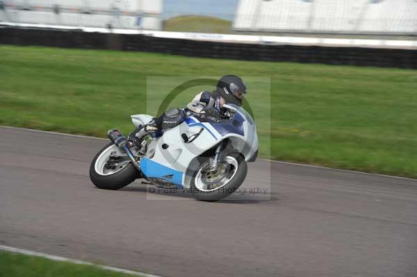 Motorcycle action photographs;Rockingham;Rockingham photographs;event digital images;eventdigitalimages;no limits trackday;peter wileman photography;rockingham corby northamptonshire;trackday;trackday digital images;trackday photos