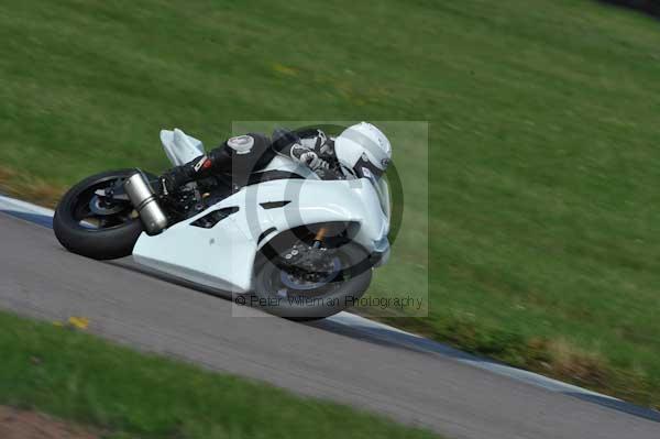Motorcycle action photographs;Rockingham;Rockingham photographs;event digital images;eventdigitalimages;no limits trackday;peter wileman photography;rockingham corby northamptonshire;trackday;trackday digital images;trackday photos