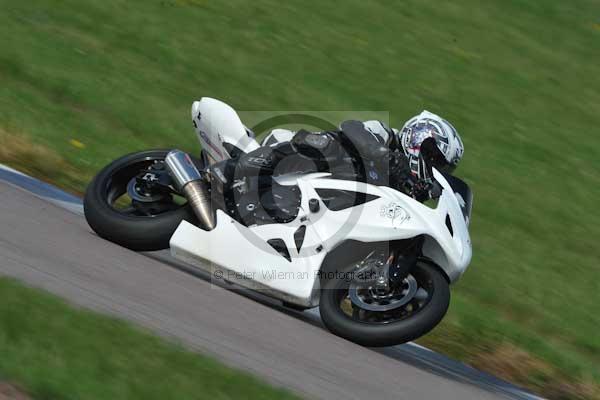 Motorcycle action photographs;Rockingham;Rockingham photographs;event digital images;eventdigitalimages;no limits trackday;peter wileman photography;rockingham corby northamptonshire;trackday;trackday digital images;trackday photos