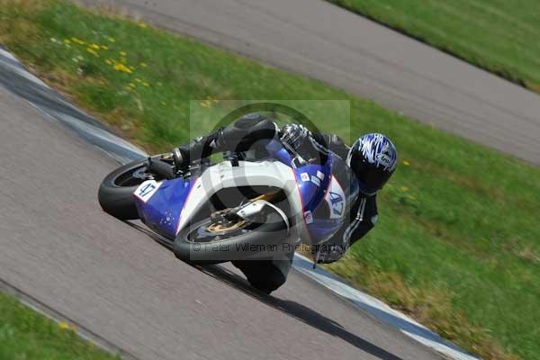 Motorcycle action photographs;Rockingham;Rockingham photographs;event digital images;eventdigitalimages;no limits trackday;peter wileman photography;rockingham corby northamptonshire;trackday;trackday digital images;trackday photos