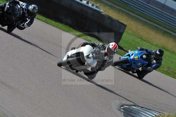 Motorcycle action photographs;Rockingham;Rockingham photographs;event digital images;eventdigitalimages;no limits trackday;peter wileman photography;rockingham corby northamptonshire;trackday;trackday digital images;trackday photos