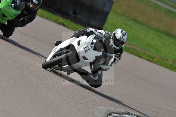 Motorcycle action photographs;Rockingham;Rockingham photographs;event digital images;eventdigitalimages;no limits trackday;peter wileman photography;rockingham corby northamptonshire;trackday;trackday digital images;trackday photos
