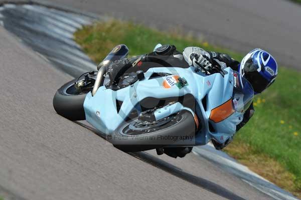 Motorcycle action photographs;Rockingham;Rockingham photographs;event digital images;eventdigitalimages;no limits trackday;peter wileman photography;rockingham corby northamptonshire;trackday;trackday digital images;trackday photos