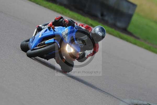Motorcycle action photographs;Rockingham;Rockingham photographs;event digital images;eventdigitalimages;no limits trackday;peter wileman photography;rockingham corby northamptonshire;trackday;trackday digital images;trackday photos