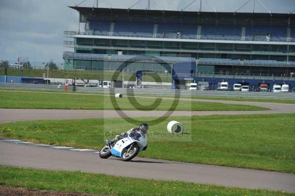 Motorcycle action photographs;Rockingham;Rockingham photographs;event digital images;eventdigitalimages;no limits trackday;peter wileman photography;rockingham corby northamptonshire;trackday;trackday digital images;trackday photos