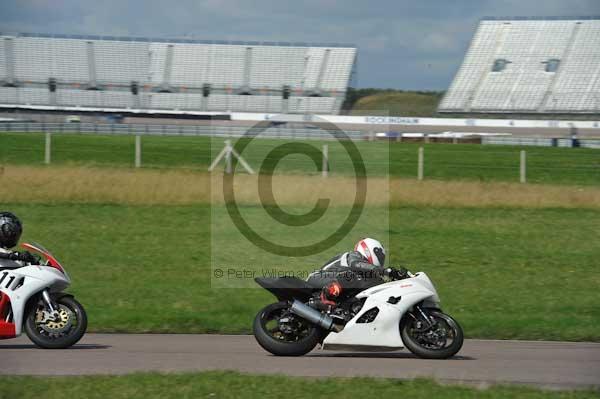 Motorcycle action photographs;Rockingham;Rockingham photographs;event digital images;eventdigitalimages;no limits trackday;peter wileman photography;rockingham corby northamptonshire;trackday;trackday digital images;trackday photos