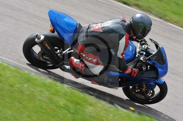 Motorcycle action photographs;Rockingham;Rockingham photographs;event digital images;eventdigitalimages;no limits trackday;peter wileman photography;rockingham corby northamptonshire;trackday;trackday digital images;trackday photos