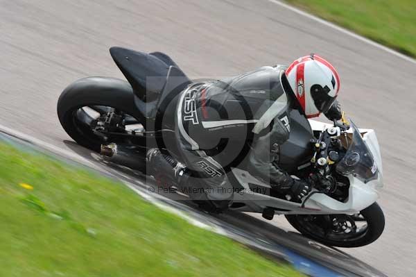 Motorcycle action photographs;Rockingham;Rockingham photographs;event digital images;eventdigitalimages;no limits trackday;peter wileman photography;rockingham corby northamptonshire;trackday;trackday digital images;trackday photos