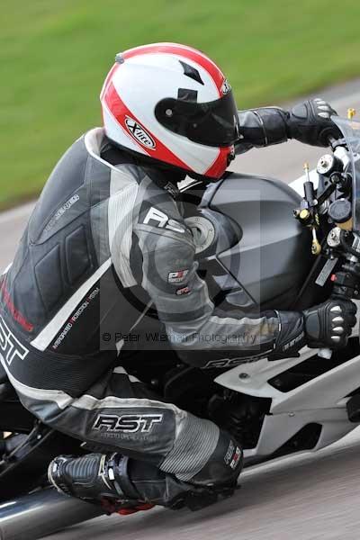 Motorcycle action photographs;Rockingham;Rockingham photographs;event digital images;eventdigitalimages;no limits trackday;peter wileman photography;rockingham corby northamptonshire;trackday;trackday digital images;trackday photos
