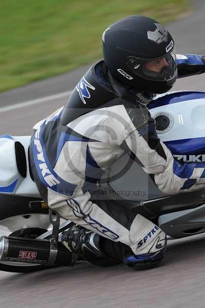 Motorcycle action photographs;Rockingham;Rockingham photographs;event digital images;eventdigitalimages;no limits trackday;peter wileman photography;rockingham corby northamptonshire;trackday;trackday digital images;trackday photos