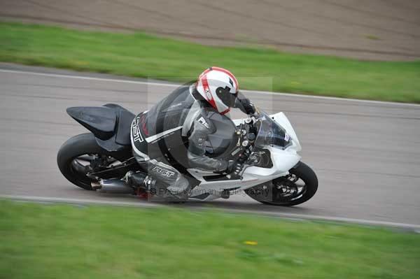 Motorcycle action photographs;Rockingham;Rockingham photographs;event digital images;eventdigitalimages;no limits trackday;peter wileman photography;rockingham corby northamptonshire;trackday;trackday digital images;trackday photos