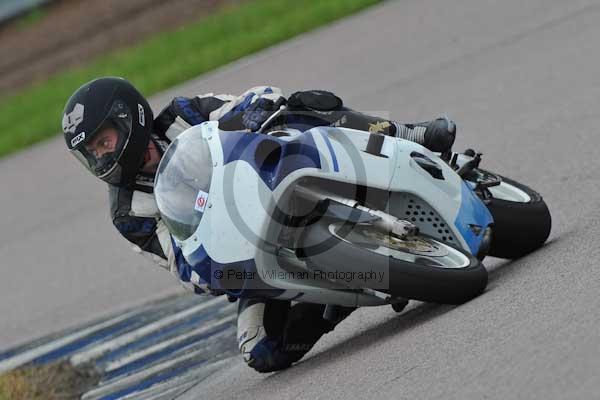 Motorcycle action photographs;Rockingham;Rockingham photographs;event digital images;eventdigitalimages;no limits trackday;peter wileman photography;rockingham corby northamptonshire;trackday;trackday digital images;trackday photos