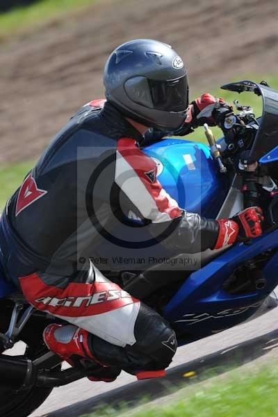 Motorcycle action photographs;Rockingham;Rockingham photographs;event digital images;eventdigitalimages;no limits trackday;peter wileman photography;rockingham corby northamptonshire;trackday;trackday digital images;trackday photos
