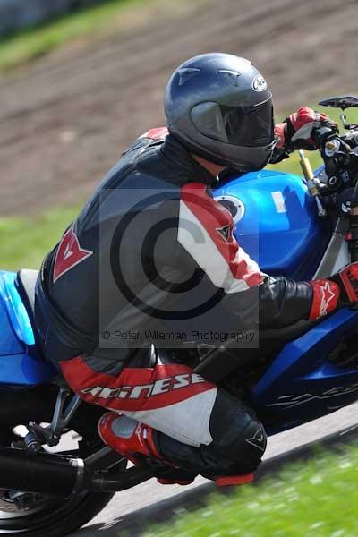 Motorcycle action photographs;Rockingham;Rockingham photographs;event digital images;eventdigitalimages;no limits trackday;peter wileman photography;rockingham corby northamptonshire;trackday;trackday digital images;trackday photos