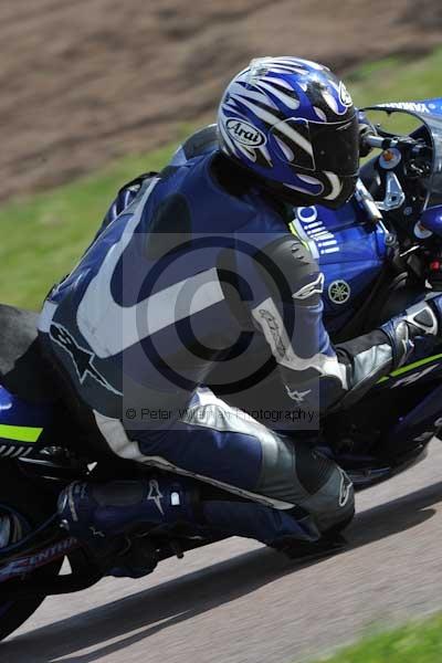 Motorcycle action photographs;Rockingham;Rockingham photographs;event digital images;eventdigitalimages;no limits trackday;peter wileman photography;rockingham corby northamptonshire;trackday;trackday digital images;trackday photos