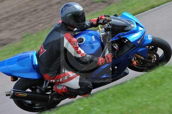 Motorcycle action photographs;Rockingham;Rockingham photographs;event digital images;eventdigitalimages;no limits trackday;peter wileman photography;rockingham corby northamptonshire;trackday;trackday digital images;trackday photos
