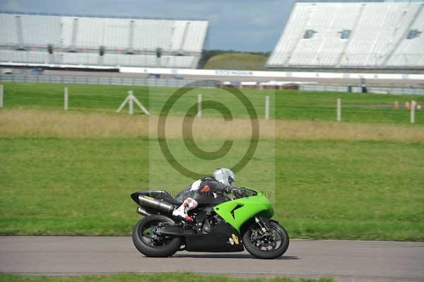 Motorcycle action photographs;Rockingham;Rockingham photographs;event digital images;eventdigitalimages;no limits trackday;peter wileman photography;rockingham corby northamptonshire;trackday;trackday digital images;trackday photos