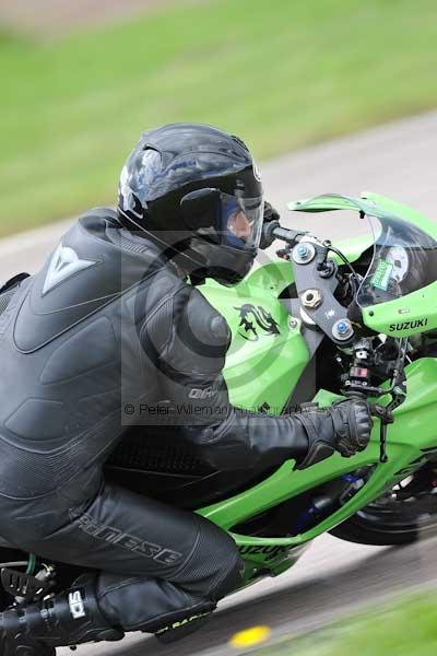 Motorcycle action photographs;Rockingham;Rockingham photographs;event digital images;eventdigitalimages;no limits trackday;peter wileman photography;rockingham corby northamptonshire;trackday;trackday digital images;trackday photos