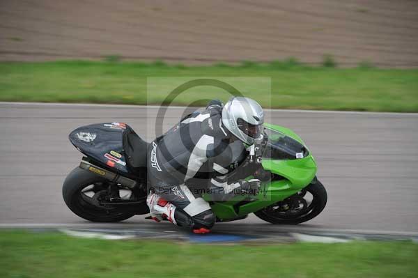 Motorcycle action photographs;Rockingham;Rockingham photographs;event digital images;eventdigitalimages;no limits trackday;peter wileman photography;rockingham corby northamptonshire;trackday;trackday digital images;trackday photos
