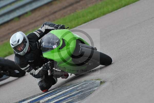 Motorcycle action photographs;Rockingham;Rockingham photographs;event digital images;eventdigitalimages;no limits trackday;peter wileman photography;rockingham corby northamptonshire;trackday;trackday digital images;trackday photos