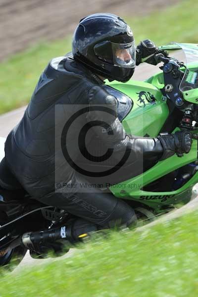Motorcycle action photographs;Rockingham;Rockingham photographs;event digital images;eventdigitalimages;no limits trackday;peter wileman photography;rockingham corby northamptonshire;trackday;trackday digital images;trackday photos