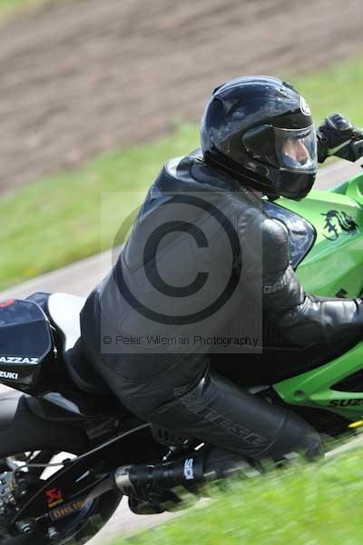 Motorcycle action photographs;Rockingham;Rockingham photographs;event digital images;eventdigitalimages;no limits trackday;peter wileman photography;rockingham corby northamptonshire;trackday;trackday digital images;trackday photos
