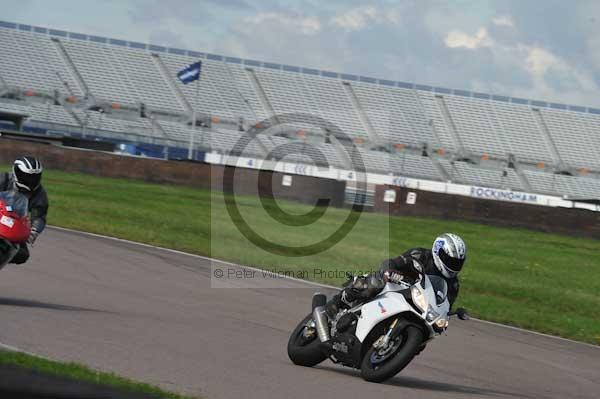 Motorcycle action photographs;Rockingham;Rockingham photographs;event digital images;eventdigitalimages;no limits trackday;peter wileman photography;rockingham corby northamptonshire;trackday;trackday digital images;trackday photos