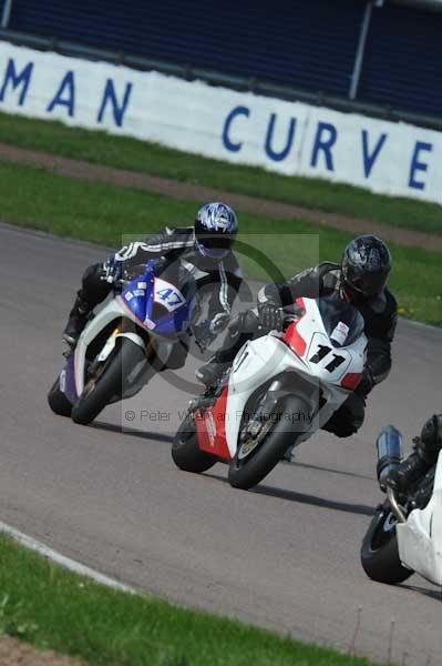Motorcycle action photographs;Rockingham;Rockingham photographs;event digital images;eventdigitalimages;no limits trackday;peter wileman photography;rockingham corby northamptonshire;trackday;trackday digital images;trackday photos