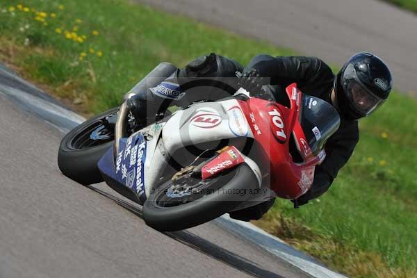 Motorcycle action photographs;Rockingham;Rockingham photographs;event digital images;eventdigitalimages;no limits trackday;peter wileman photography;rockingham corby northamptonshire;trackday;trackday digital images;trackday photos