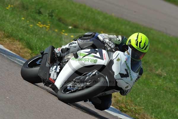 Motorcycle action photographs;Rockingham;Rockingham photographs;event digital images;eventdigitalimages;no limits trackday;peter wileman photography;rockingham corby northamptonshire;trackday;trackday digital images;trackday photos