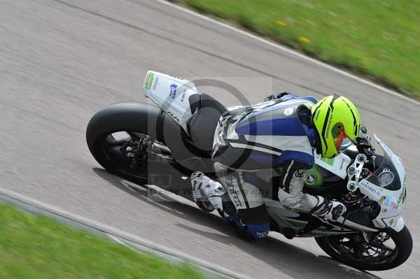 Motorcycle action photographs;Rockingham;Rockingham photographs;event digital images;eventdigitalimages;no limits trackday;peter wileman photography;rockingham corby northamptonshire;trackday;trackday digital images;trackday photos