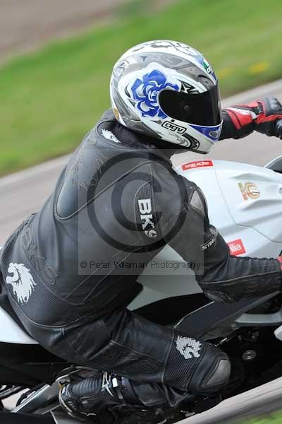 Motorcycle action photographs;Rockingham;Rockingham photographs;event digital images;eventdigitalimages;no limits trackday;peter wileman photography;rockingham corby northamptonshire;trackday;trackday digital images;trackday photos