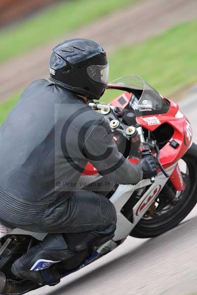 Motorcycle action photographs;Rockingham;Rockingham photographs;event digital images;eventdigitalimages;no limits trackday;peter wileman photography;rockingham corby northamptonshire;trackday;trackday digital images;trackday photos