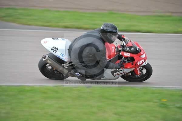 Motorcycle action photographs;Rockingham;Rockingham photographs;event digital images;eventdigitalimages;no limits trackday;peter wileman photography;rockingham corby northamptonshire;trackday;trackday digital images;trackday photos