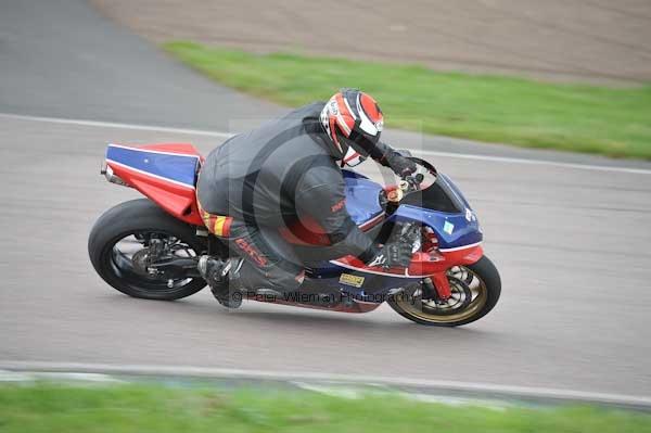 Motorcycle action photographs;Rockingham;Rockingham photographs;event digital images;eventdigitalimages;no limits trackday;peter wileman photography;rockingham corby northamptonshire;trackday;trackday digital images;trackday photos